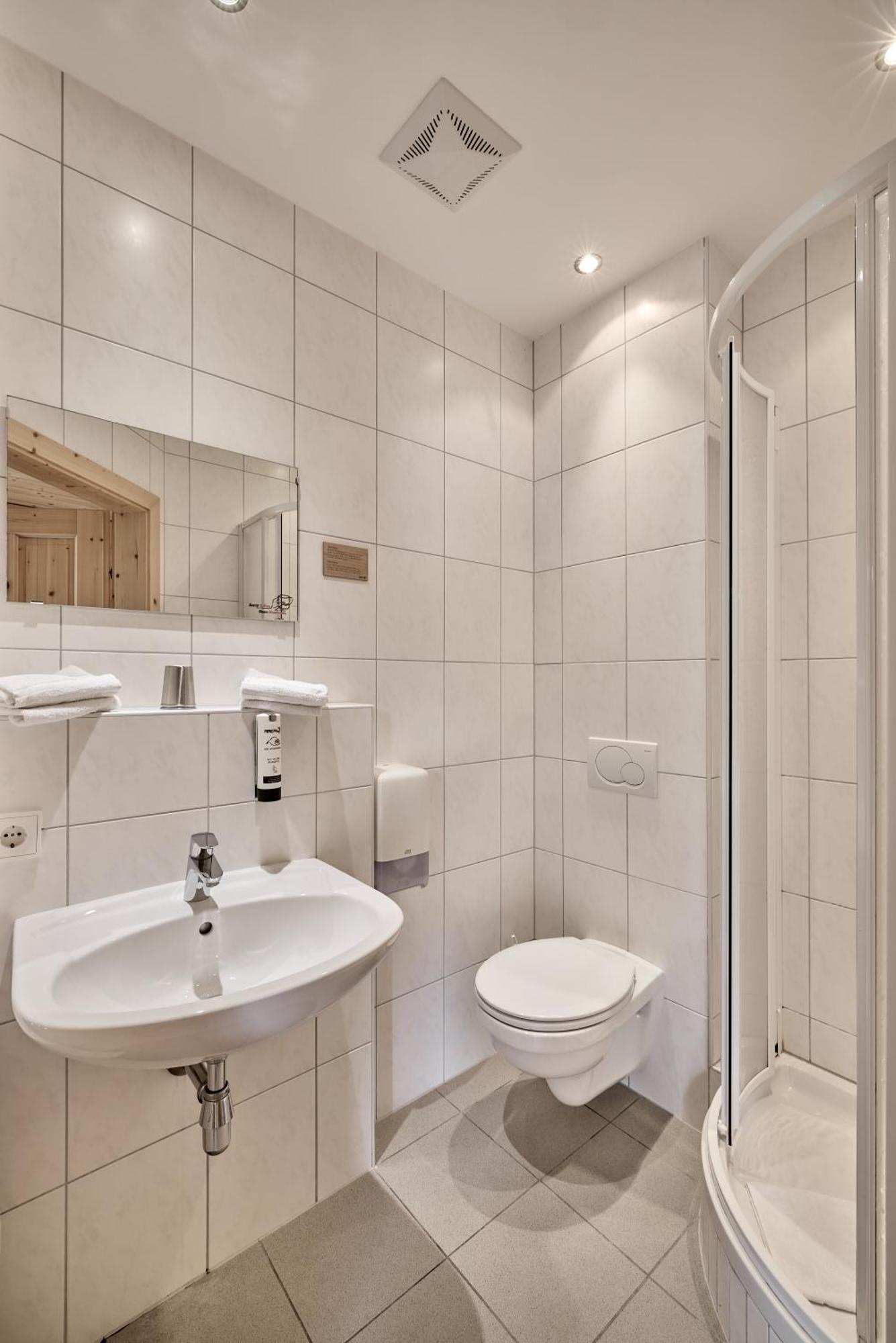 Area 47 - Tirol Hotel Otztal-Bahnhof Ngoại thất bức ảnh