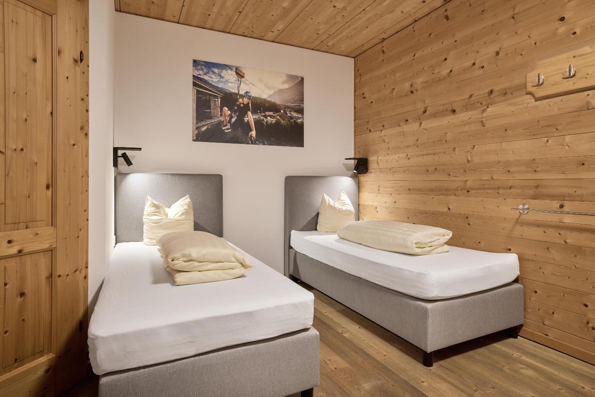 Area 47 - Tirol Hotel Otztal-Bahnhof Ngoại thất bức ảnh