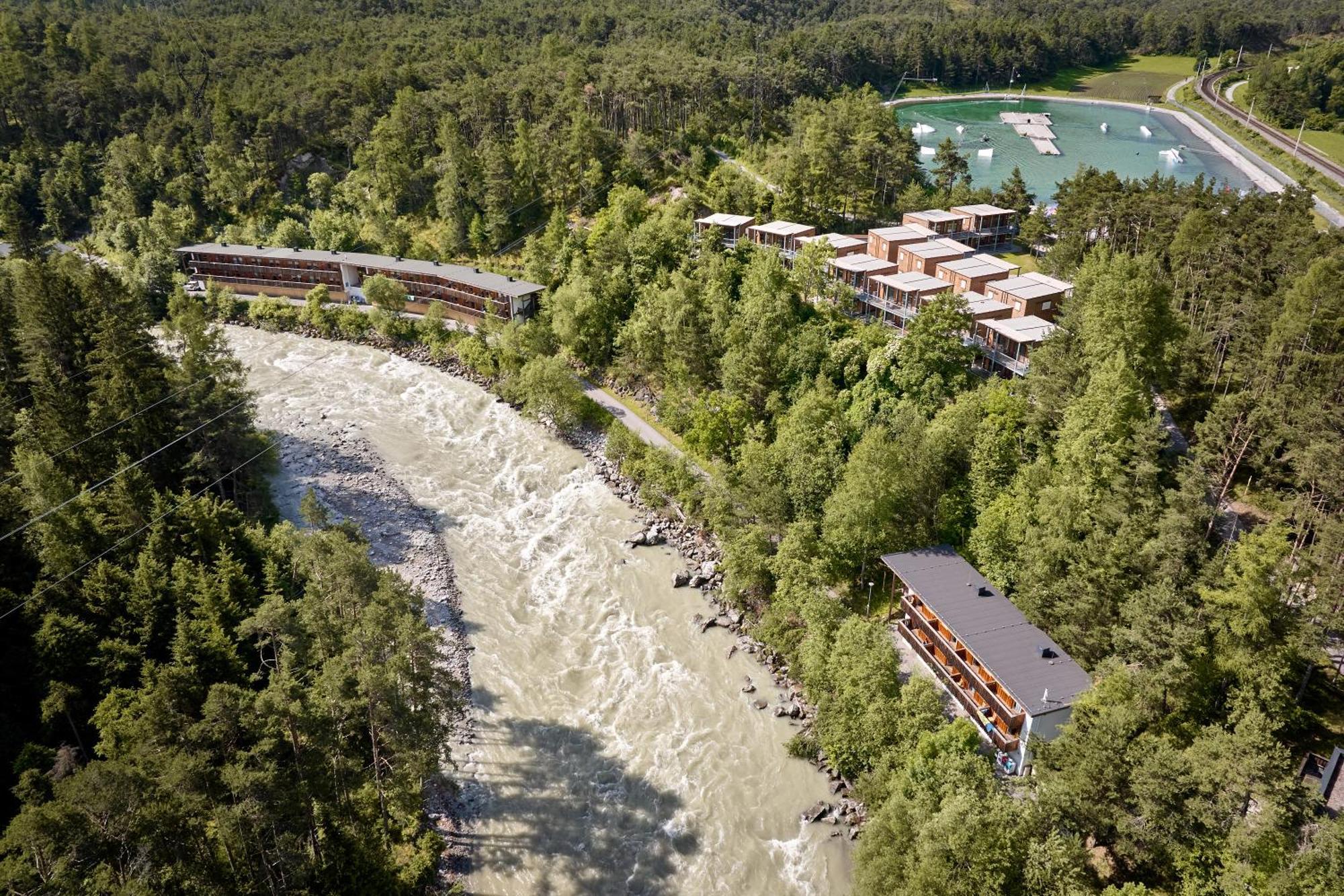 Area 47 - Tirol Hotel Otztal-Bahnhof Ngoại thất bức ảnh