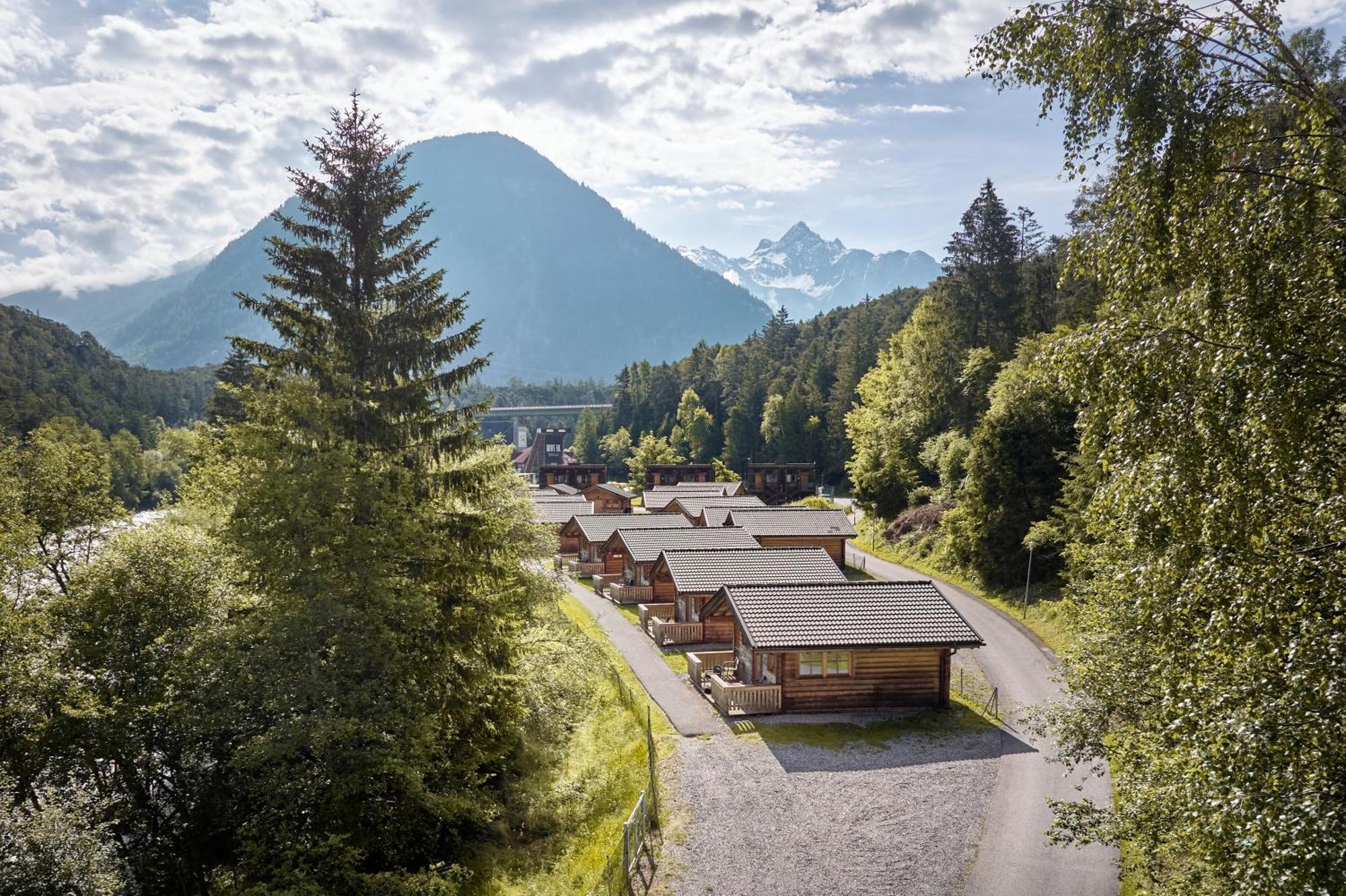 Area 47 - Tirol Hotel Otztal-Bahnhof Ngoại thất bức ảnh